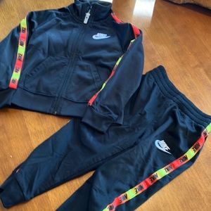 Nike jogget set